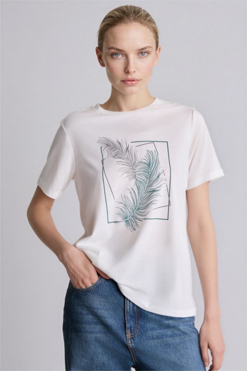 Woman Ecru Regular Fit Short Sleeve T-Shirt