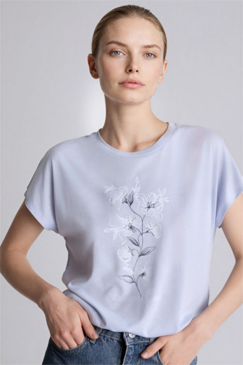 Kadın Açık Mavi Kısa Kollu Tişört