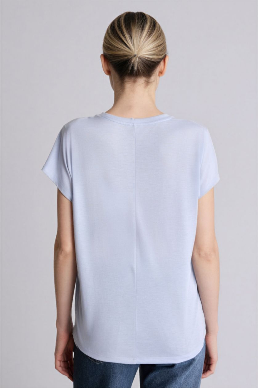 Kadın Açık Mavi Kısa Kollu Tişört