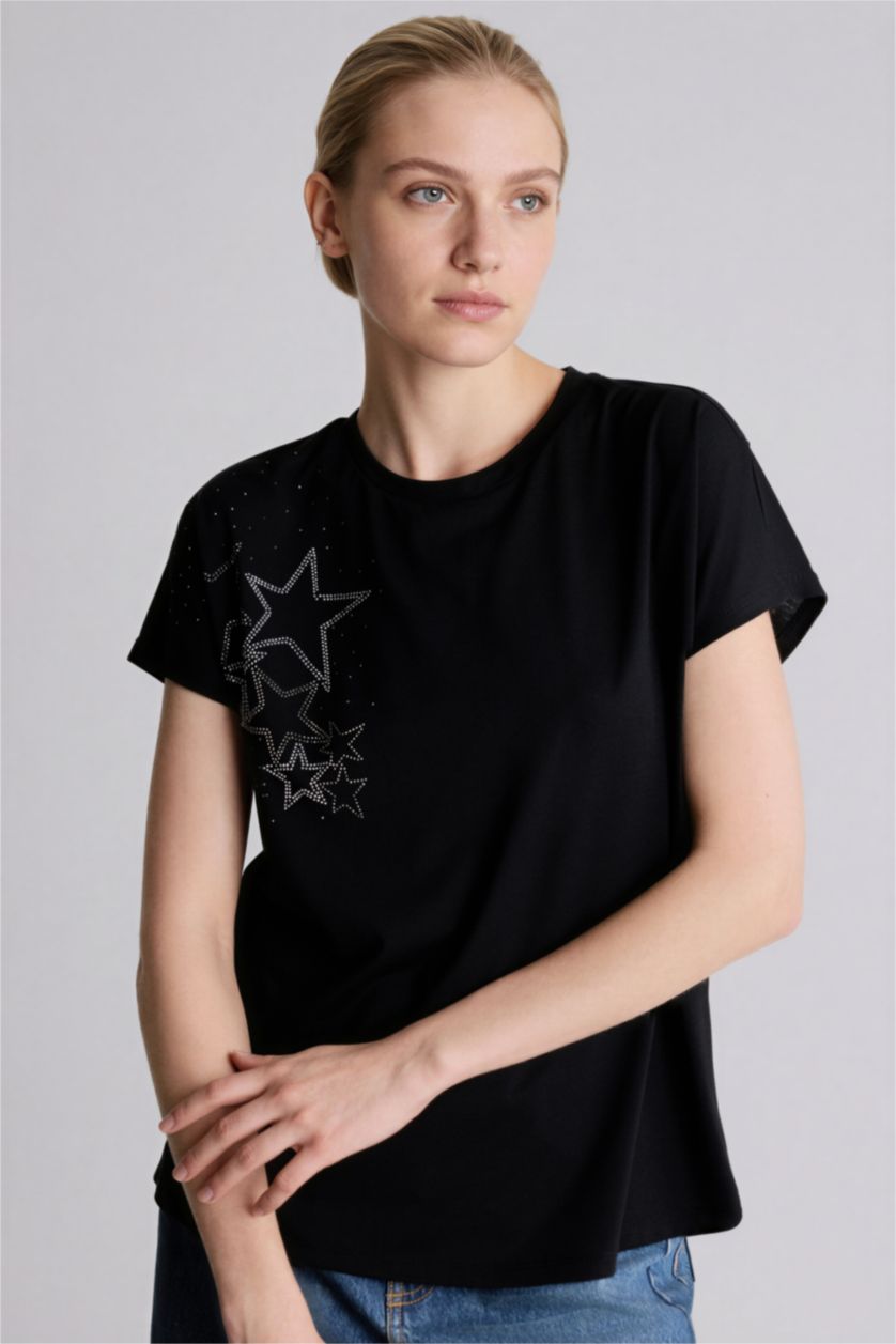 Kadın Siyah Bisiklet Yaka Taş Baskılı Kısa Kollu Tişört