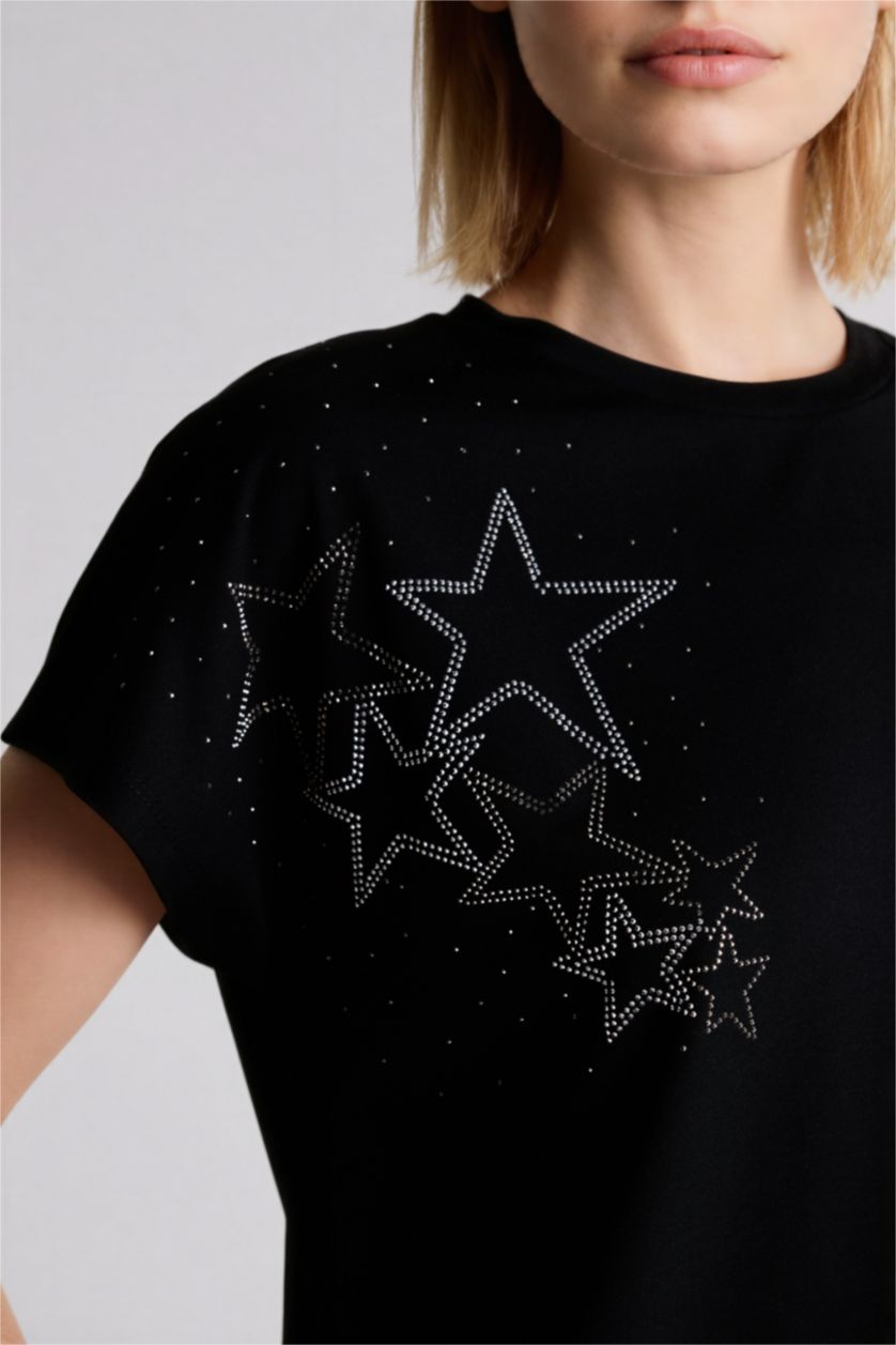 Kadın Siyah Bisiklet Yaka Taş Baskılı Kısa Kollu Tişört