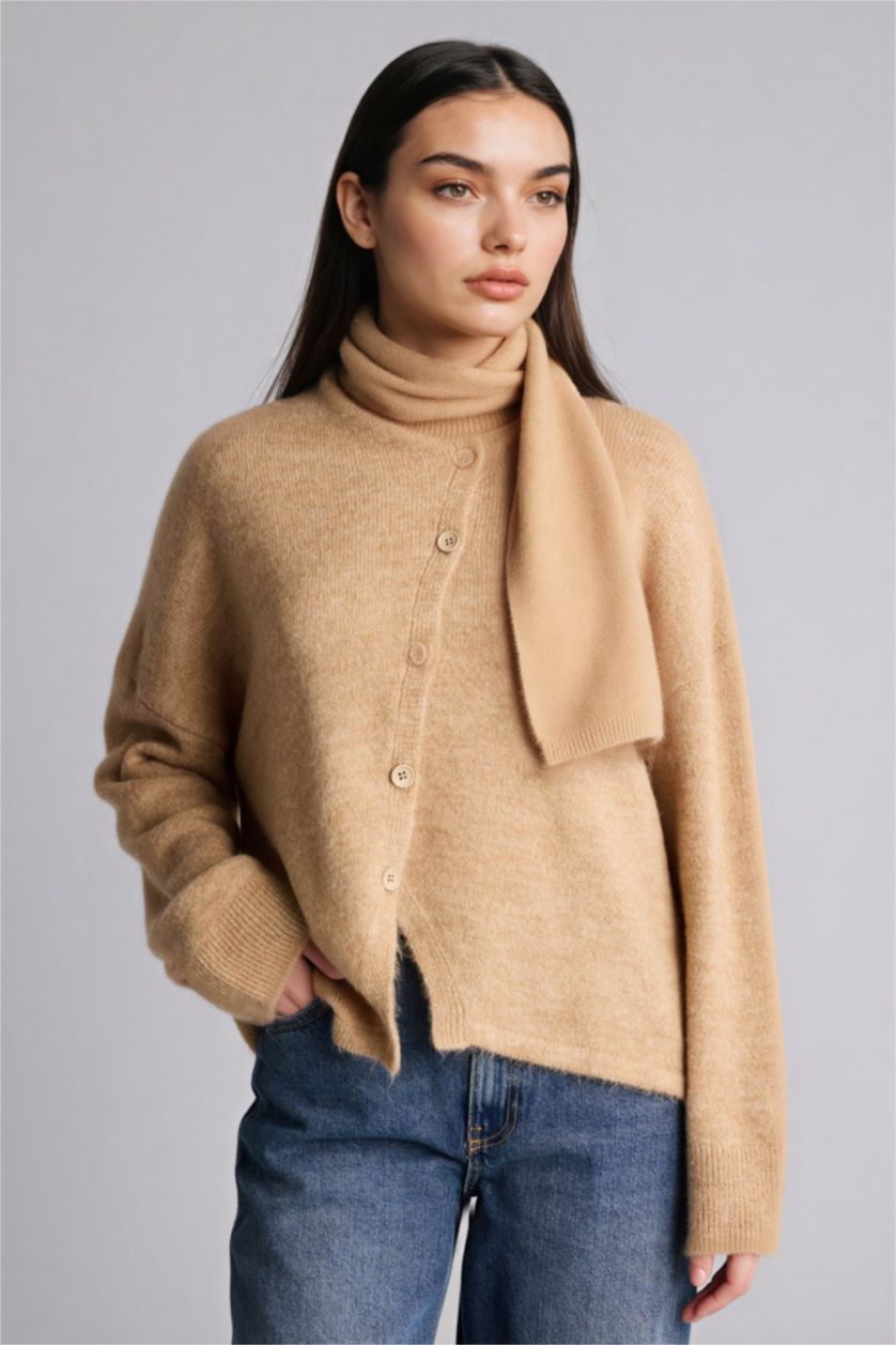 Woman Vison Regular Fit Crew Neck Knitwear Cardigan