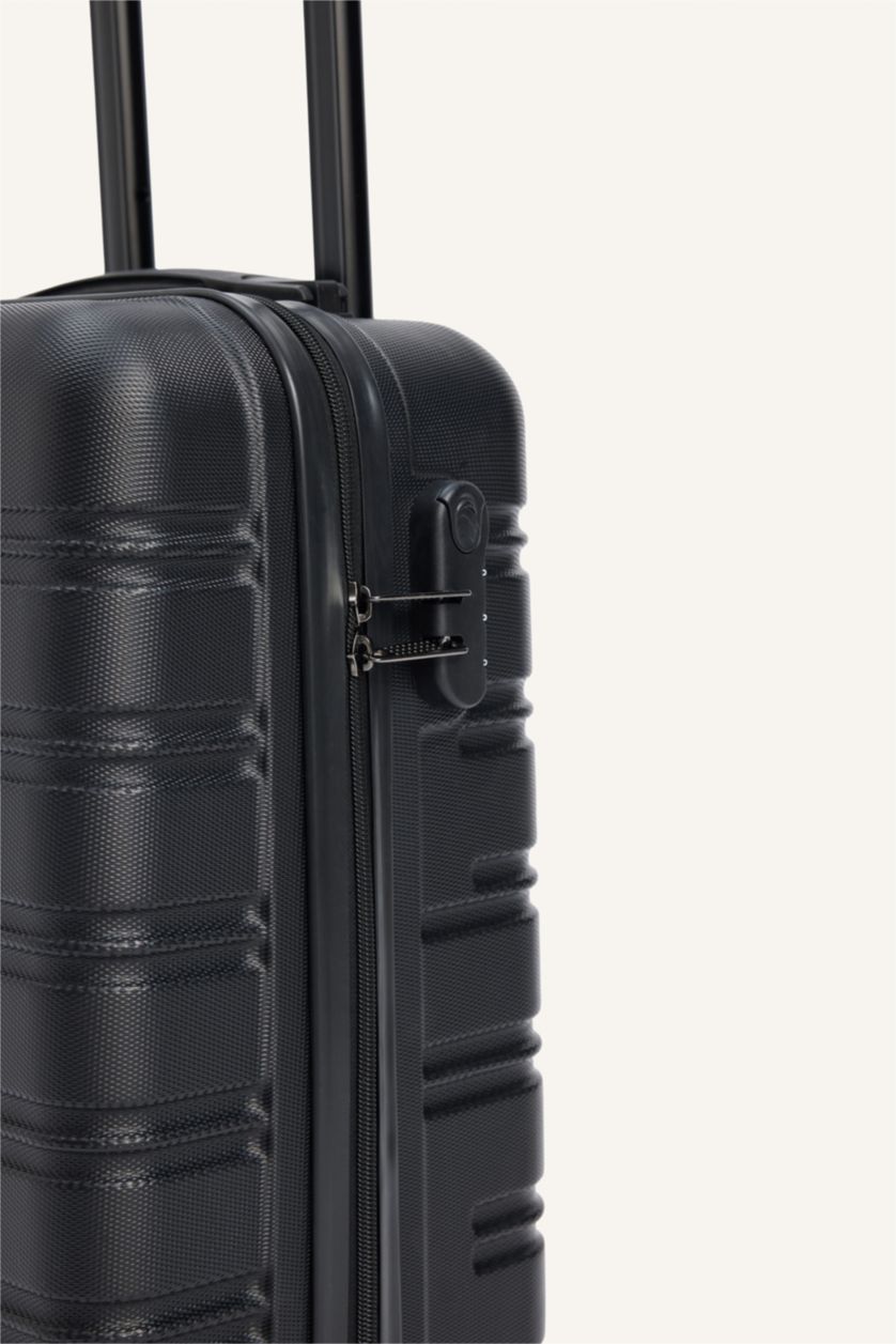 Kadın Siyah Küçük Unisex Sert Kapaklı Büyük Boy	 Valiz