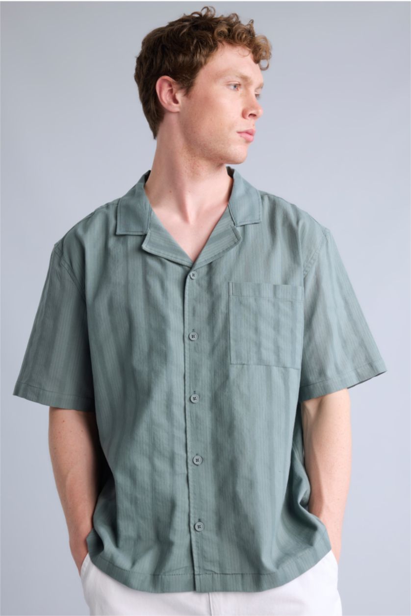 Men Green Regular Fit Short Sleeve Shirt