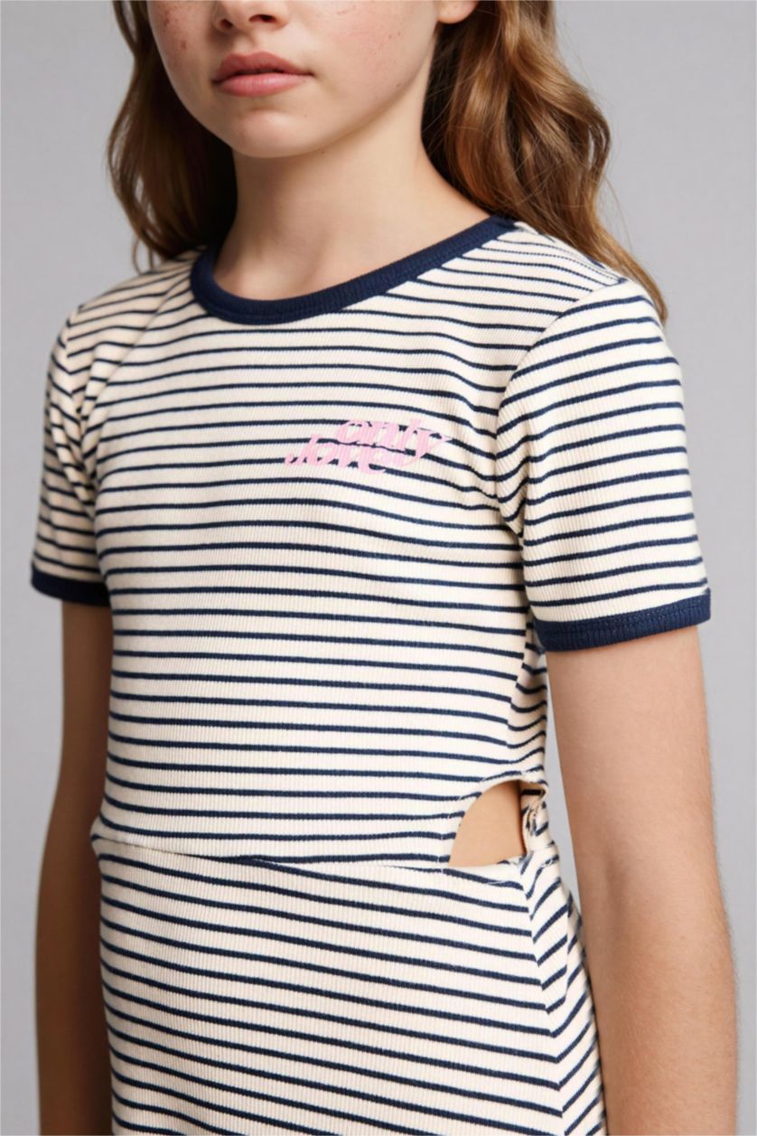 بنات زهري فستان قطن مخطط قصة عادية