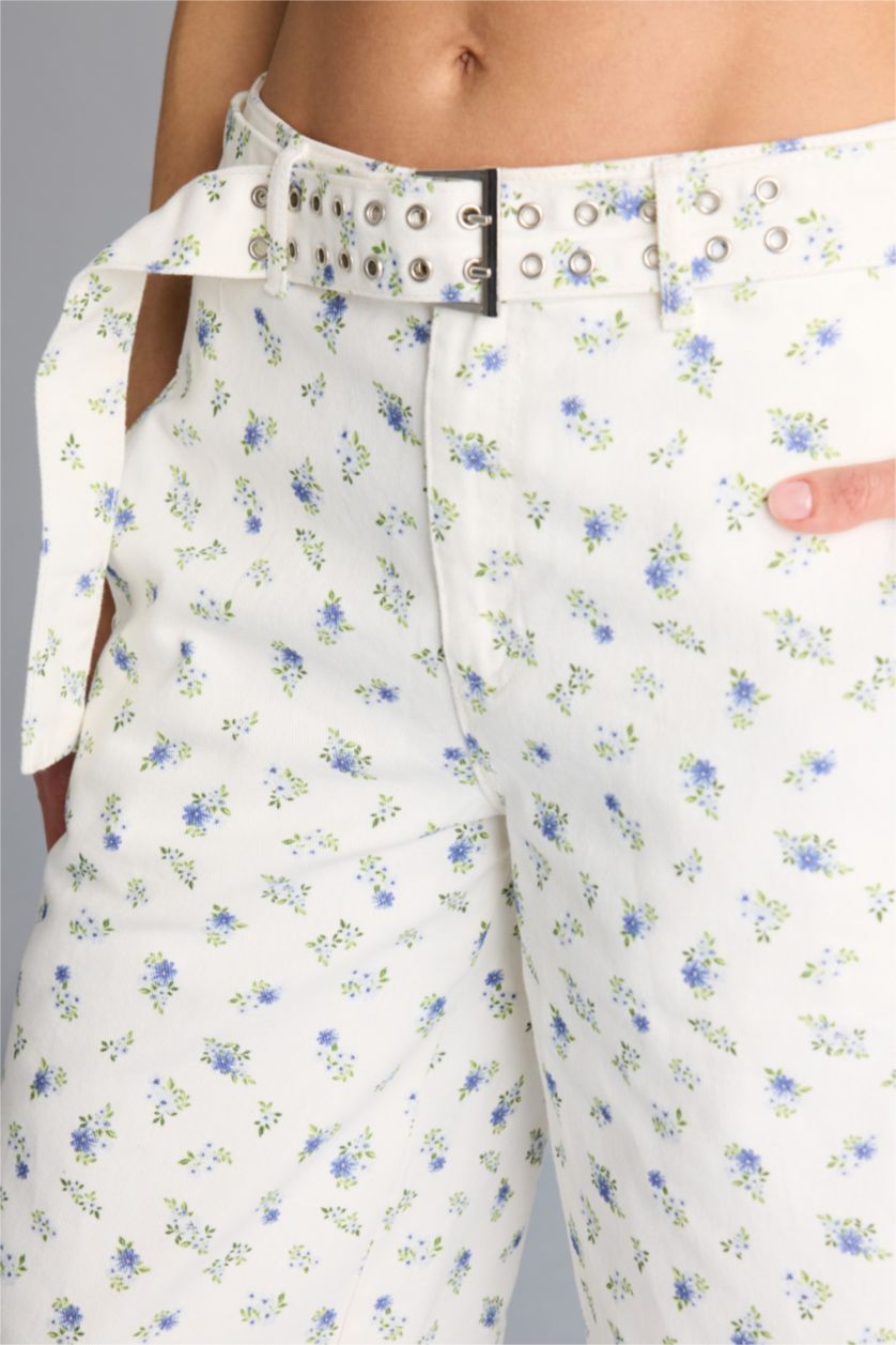 Kadın Kırık Beyaz %100 Pamuk Normal Bel Gabardin Bermuda