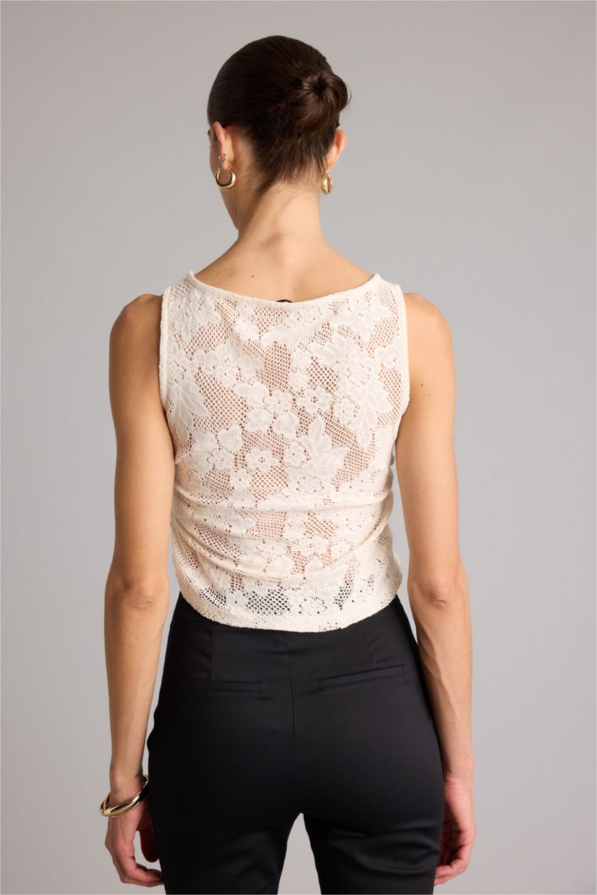 Kadın Kırık Beyaz Slım Fıt Kayık Yaka Dantel Atlet