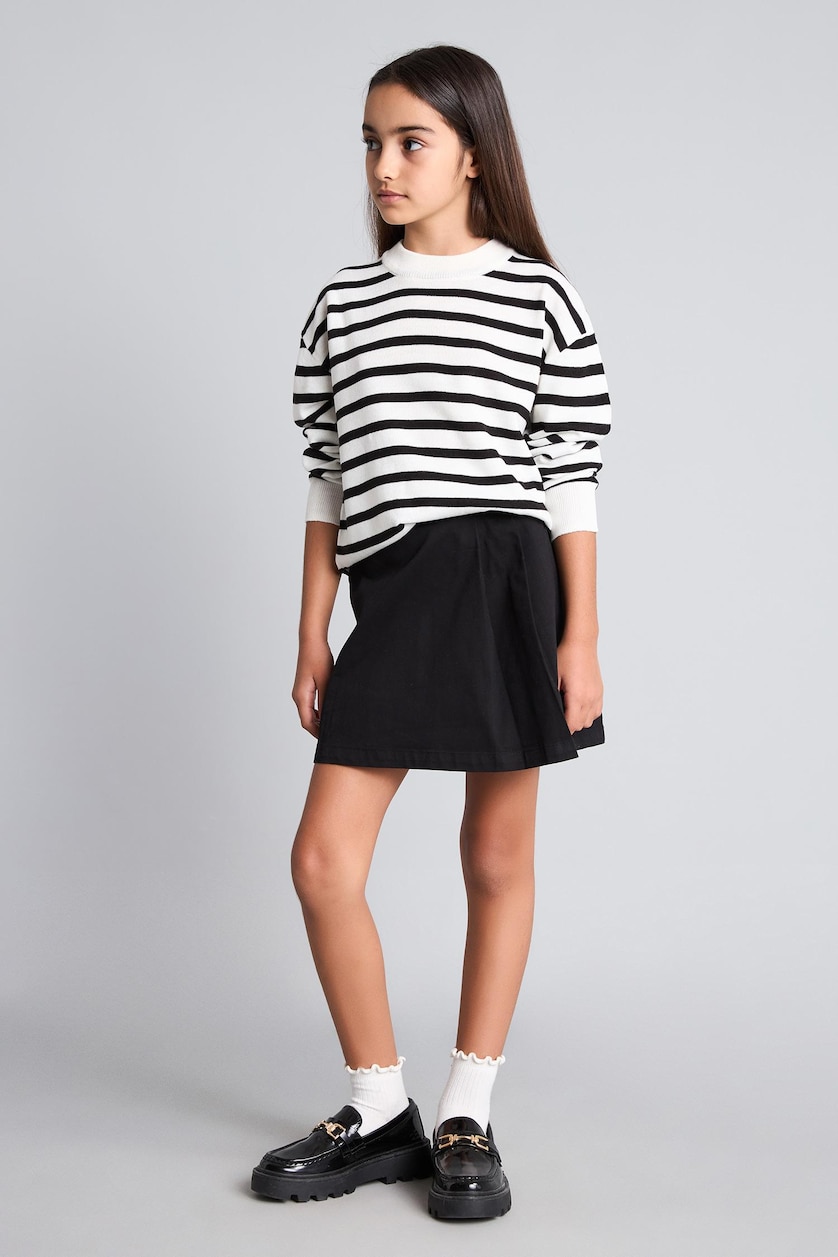 GIRLS & TEENS Black Girl Skirt