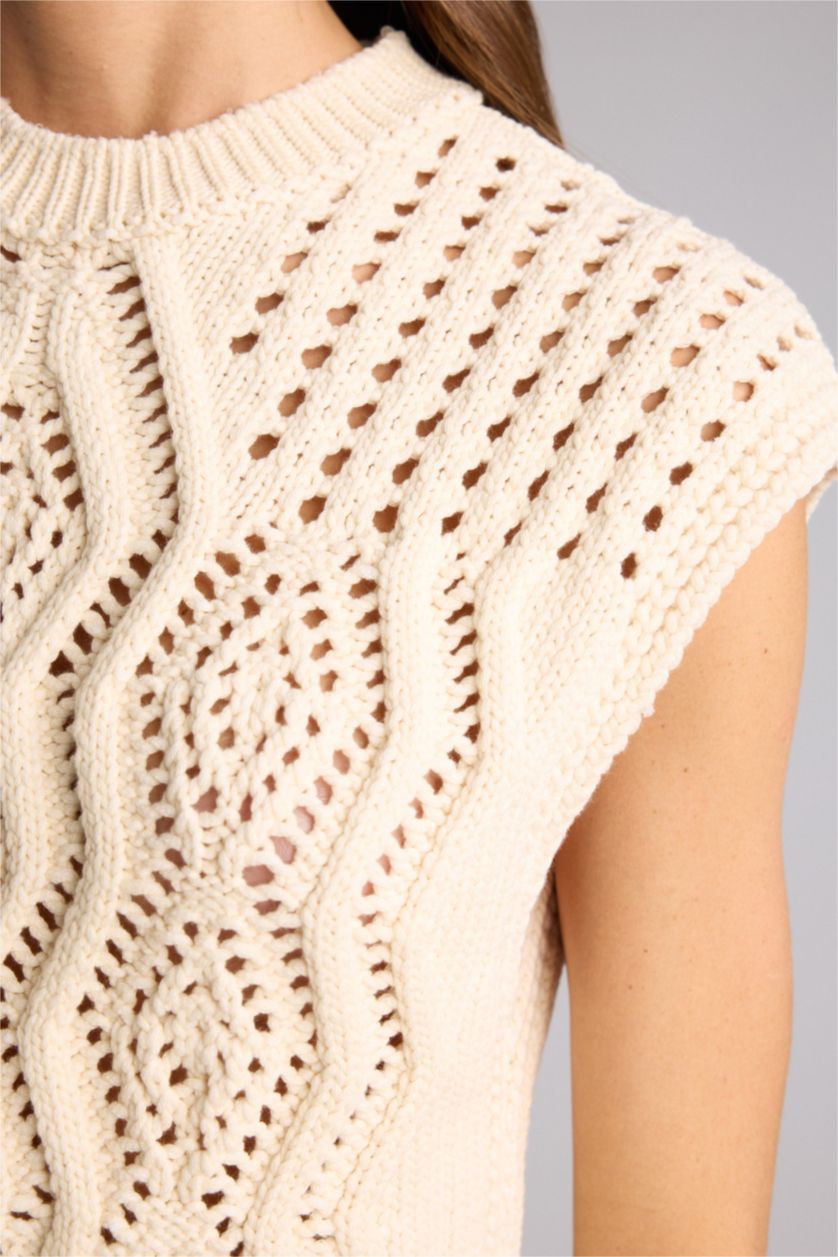 Kadın Ekru Oversıze Triko Püsküllü Yelek