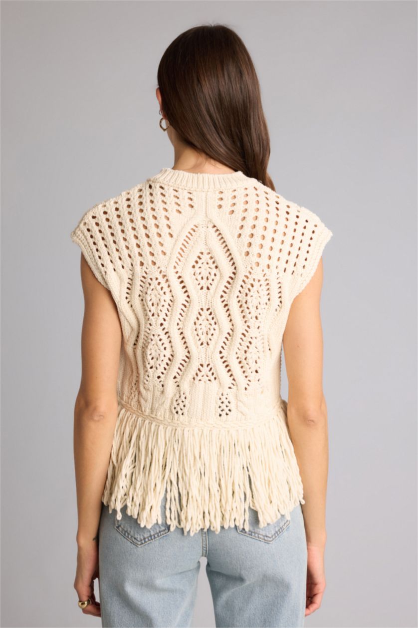 Kadın Ekru Oversıze Triko Püsküllü Yelek