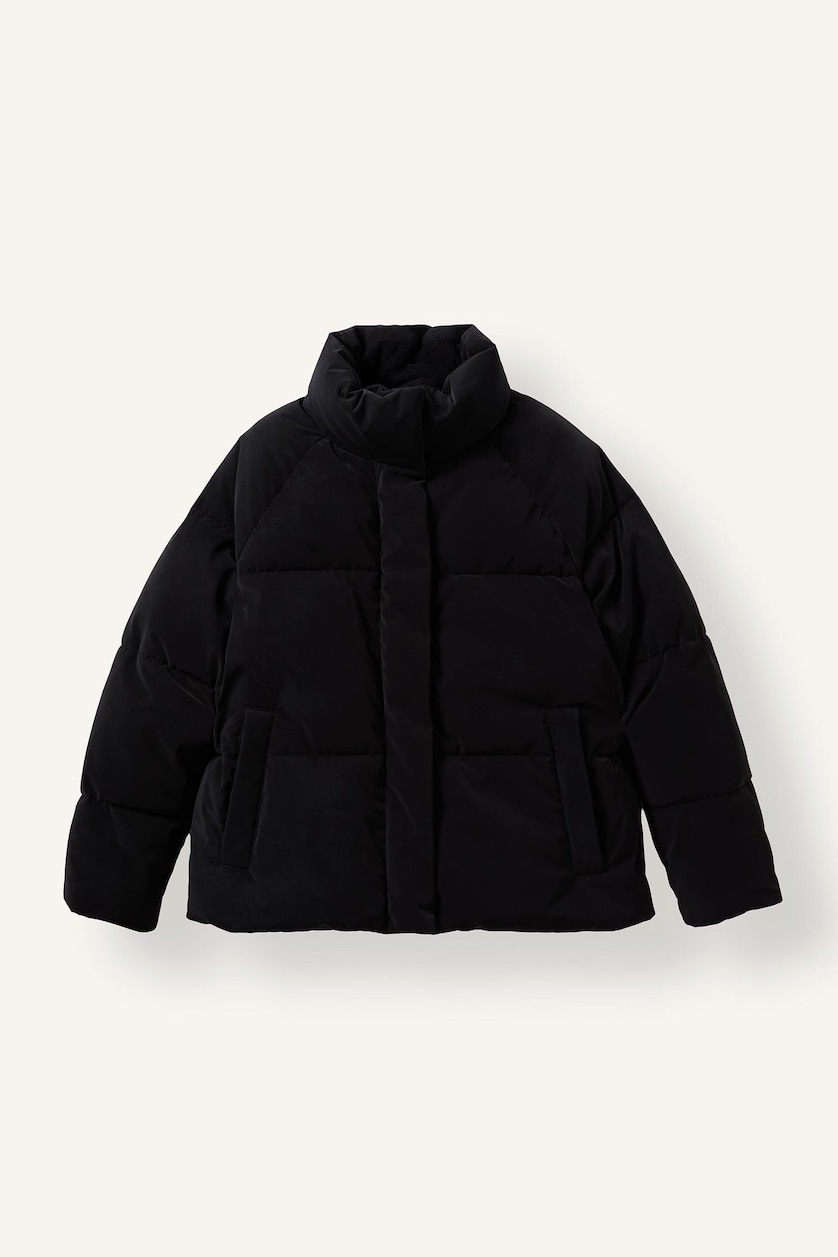 Women Black Regular Fit Waterproof Stand Collar Quilted Jacket