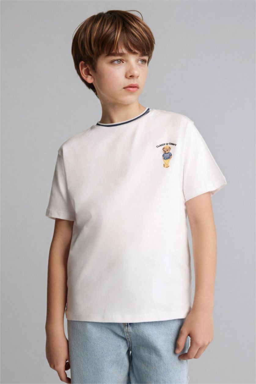 Мальчики и подростки Белый Футболка Regular Fit с мишкой и коротким рукавом для мальчиков
