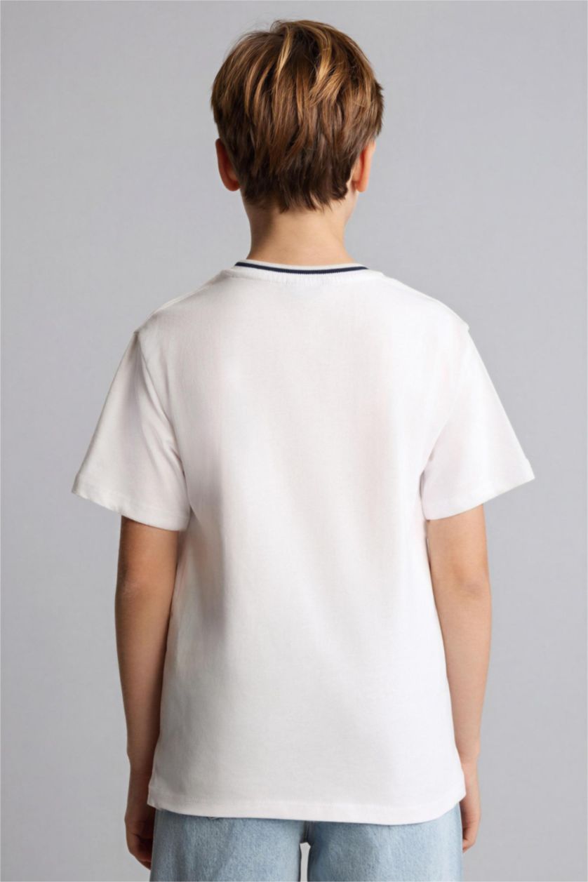 Мальчики и подростки Белый Футболка Regular Fit с мишкой и коротким рукавом для мальчиков