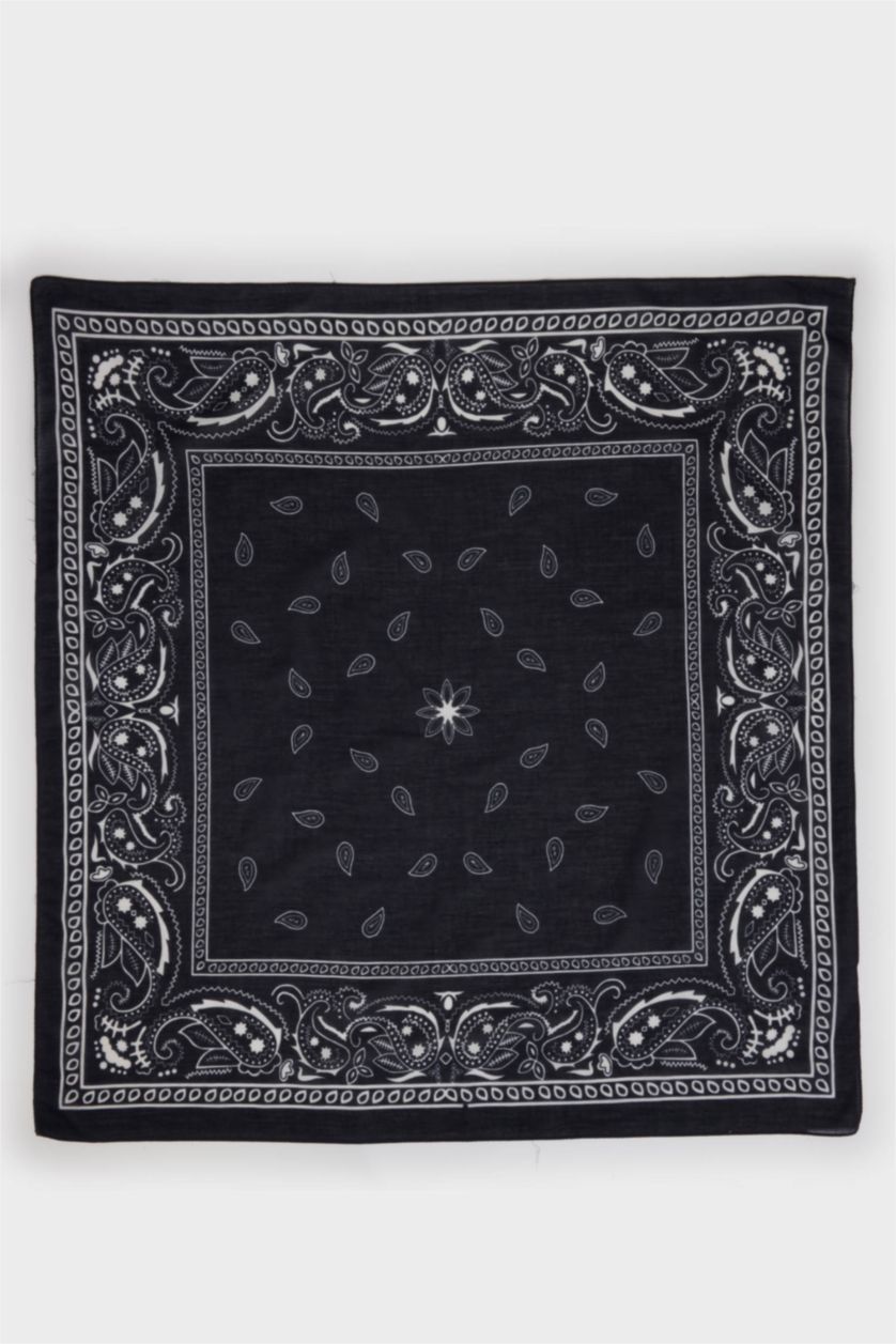 Women NAVY Woman Paisley Patterned Foulard