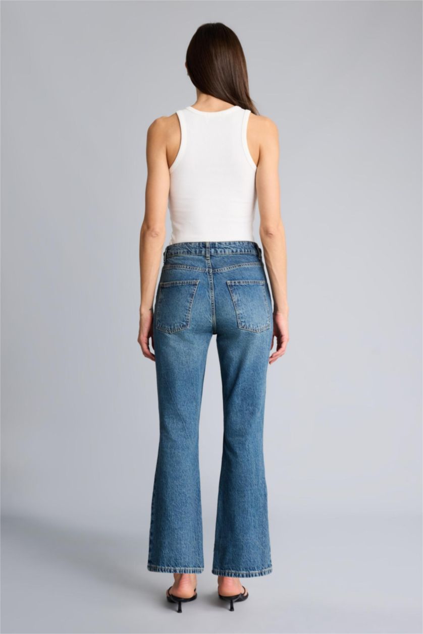 Kadın Mavi Afra x Defacto Crop Flare Fıt Normal Bel Jean Pantolon