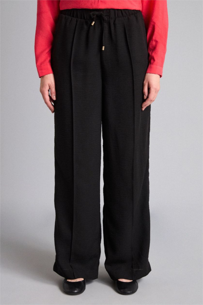 Kadın Siyah Regular Fit Wide Leg Pantolon