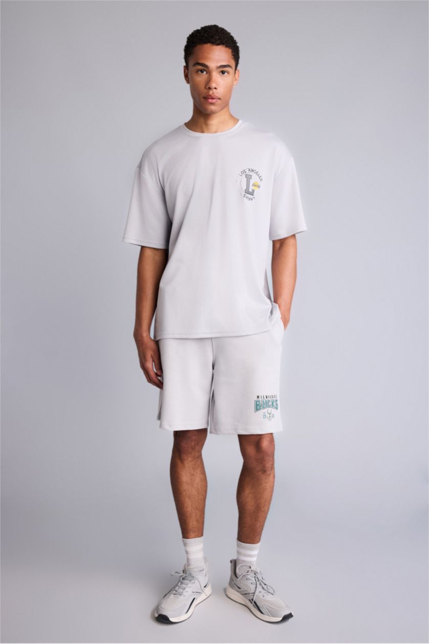 HOMME Gris Clair Standard Fit NBA Milwaukee Bucks Shorts