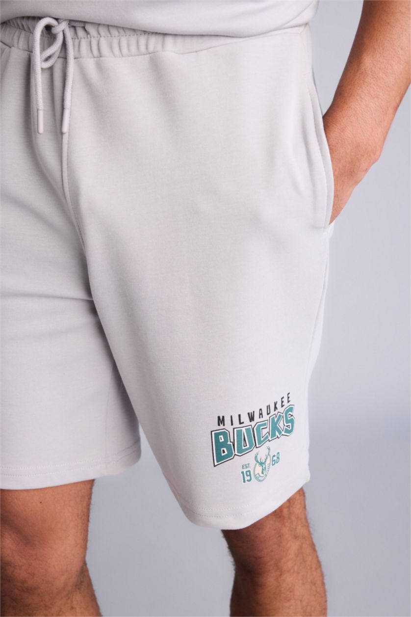 HOMME Gris Clair Standard Fit NBA Milwaukee Bucks Shorts