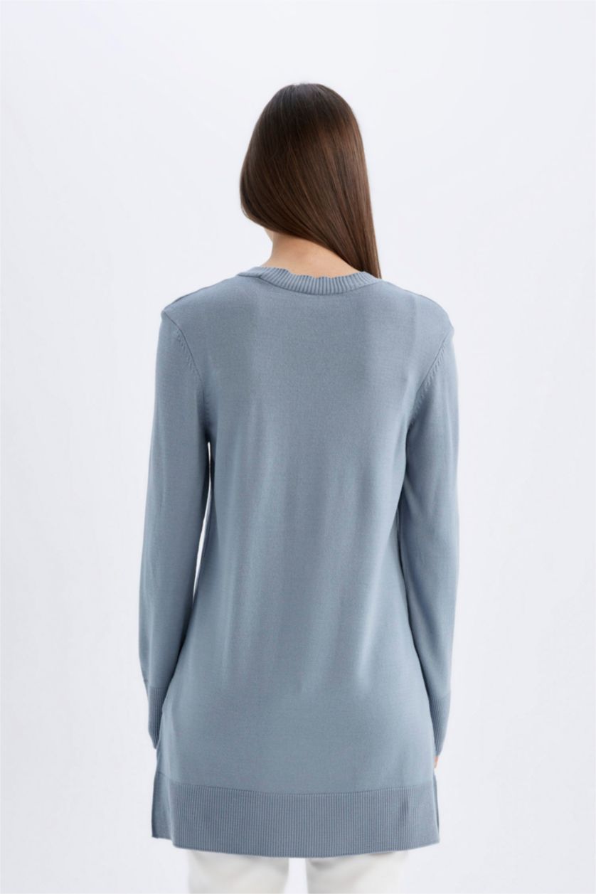 Kadın Mavi Regular Fit Bisiklet Yaka Yırtmaçlı Basic Düz Triko Kazak Tunik