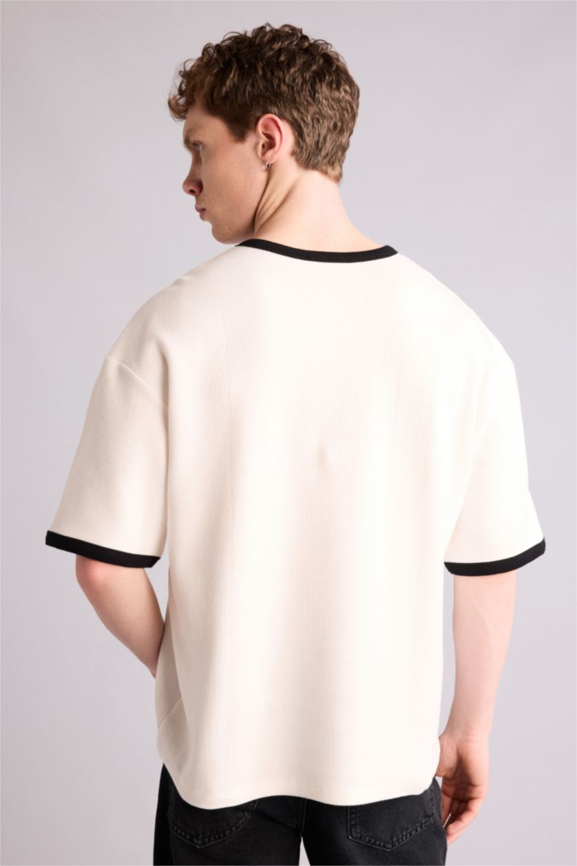 Erkek Ekru Boxy Fıt Baskılı Waffle  Tişört