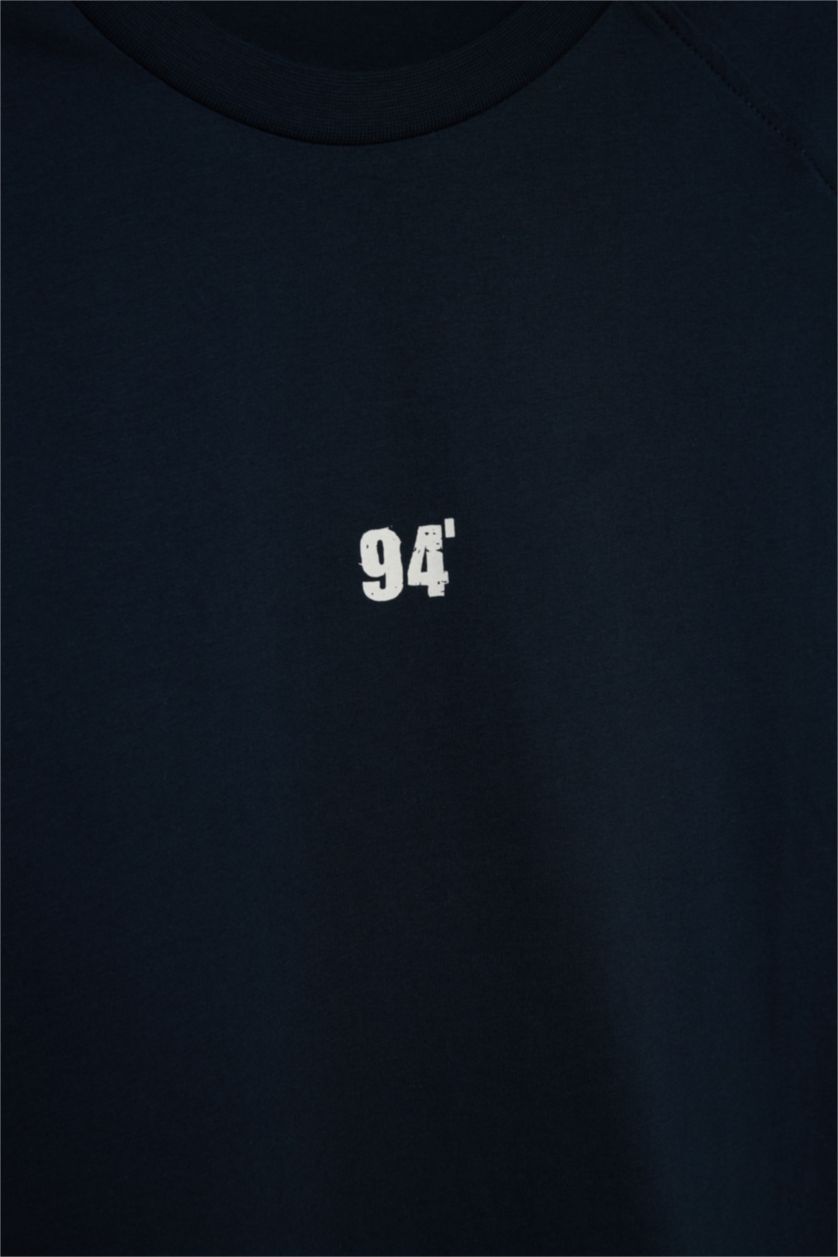 Erkek Lacivert Boxy Fıt Slogan Desenli Bisiklet Yaka Atlet