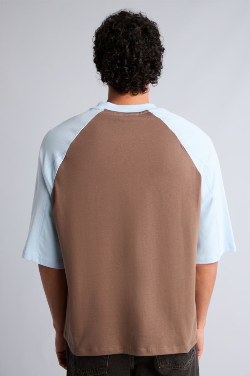 Erkek Kahve Boxy Fıt Baskılı Tişört