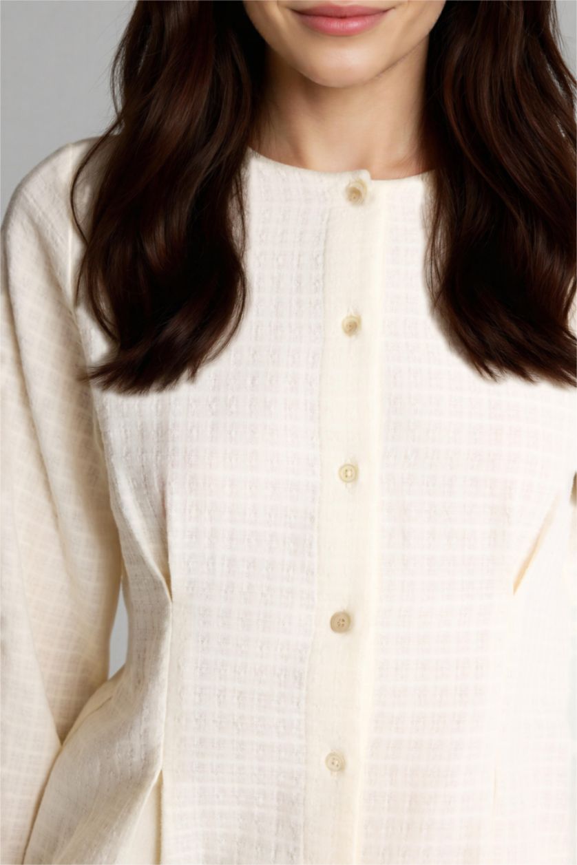 Kadın Kırık Beyaz Regular Fıt Krinkıl Kumaş Uzun Kollu Tunik