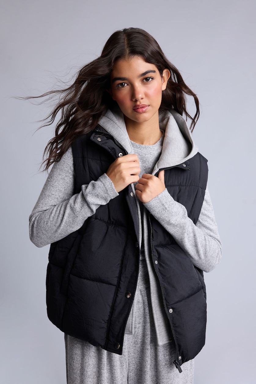 Әйелдерге қара Regular Fit жилет