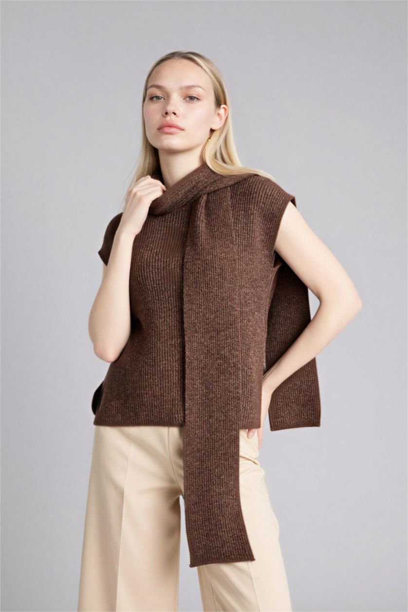 WOMAN Brown Regular Fit Ribana Vest