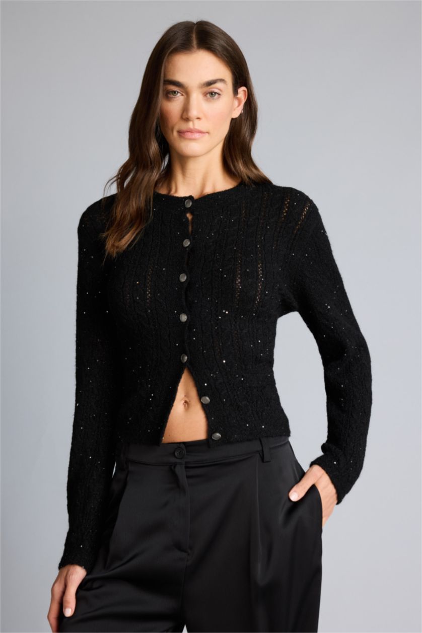 Kadın Siyah Regular Fıt Bisiklet Yaka Ajurlu Hırka