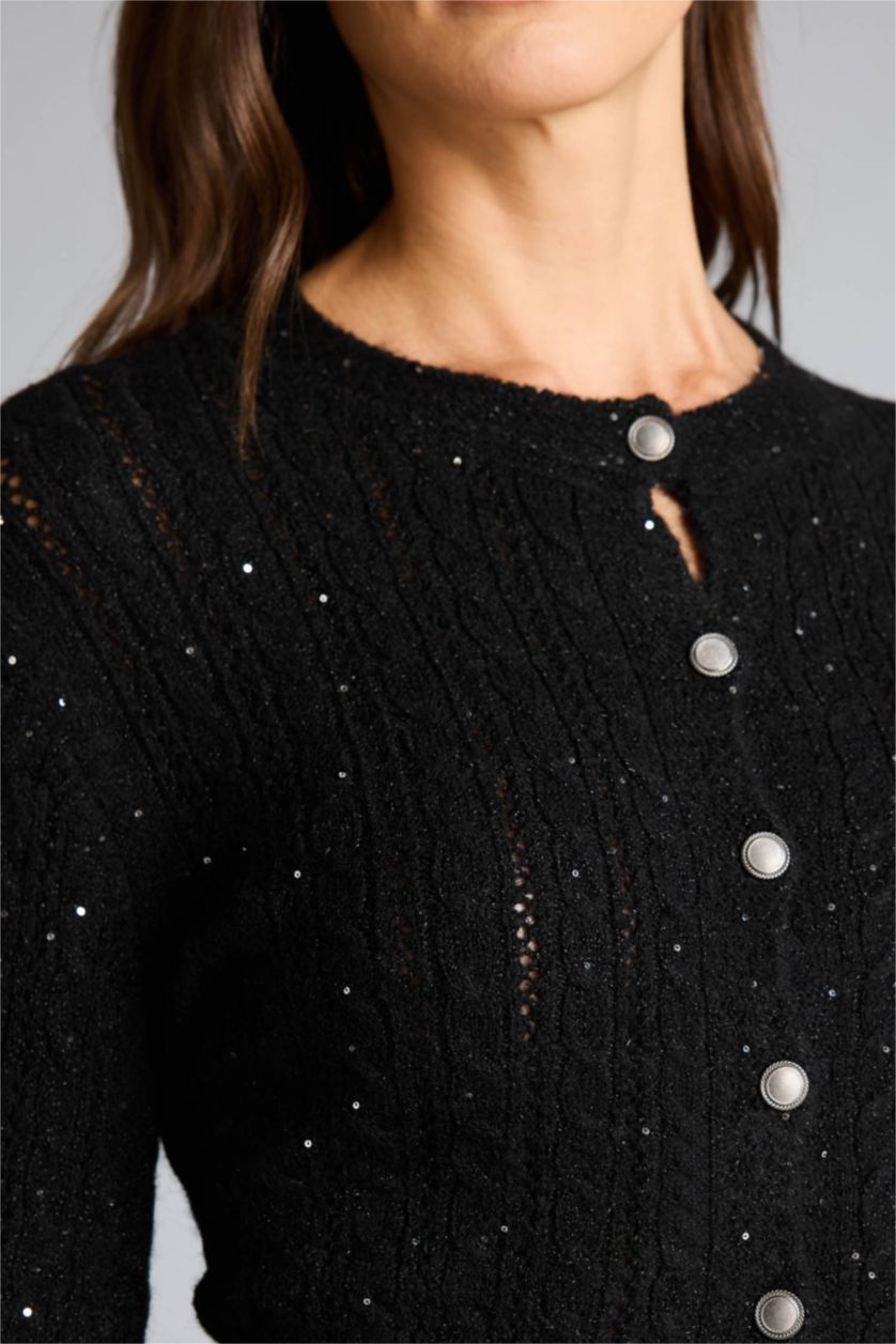 Kadın Siyah Regular Fıt Bisiklet Yaka Ajurlu Hırka