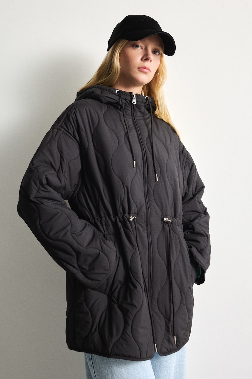 Women Black Regular Fit Water-Repellent Hooded Quilted Zip-Up Jacket