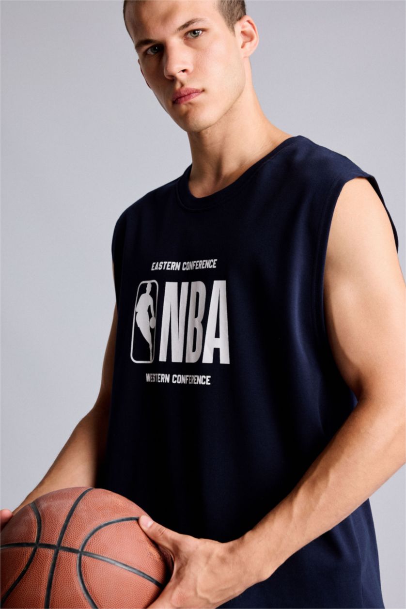MAN NAVY Boxy Fit Sleeveless NBA Licensed Tank Top