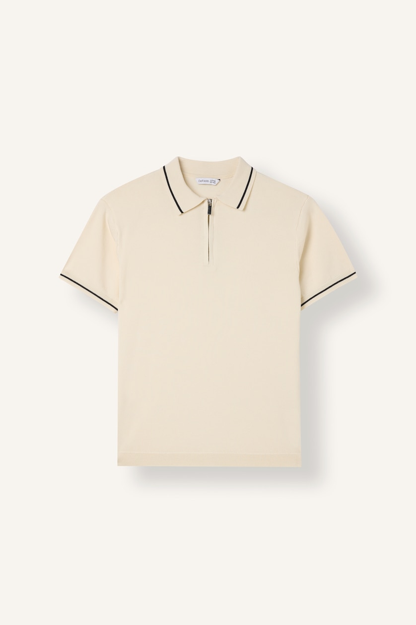 أولاد بيج فاتح Boy Regular Fit Polo Collar Zip-Up Knitted Basic T-Shirt