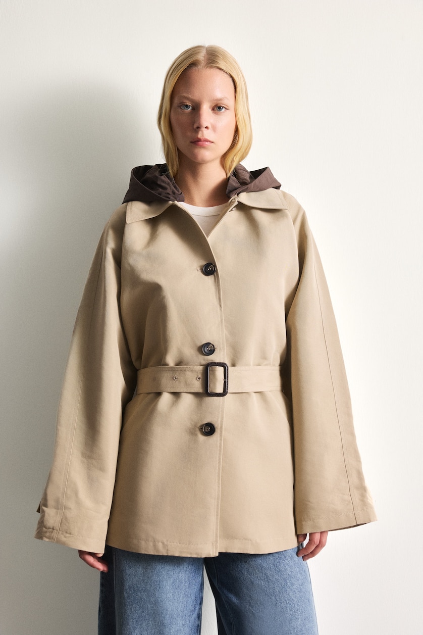 Woman Beige Button up Trenchcoat