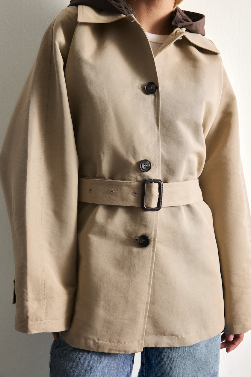 Woman Beige Button up Trenchcoat