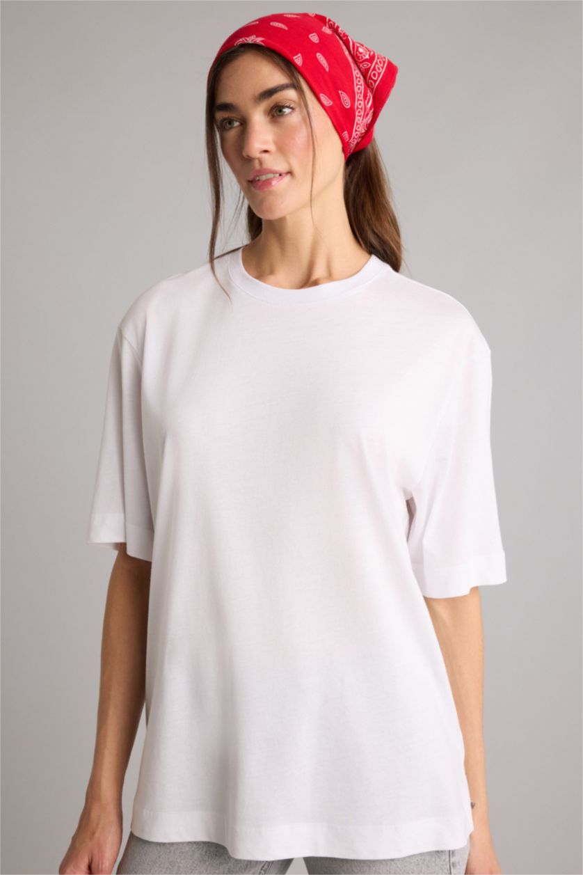 Kadın Beyaz Relax Fıt Bisiklet Yaka Basıc Düz Modal Kısa Kollu Tişört