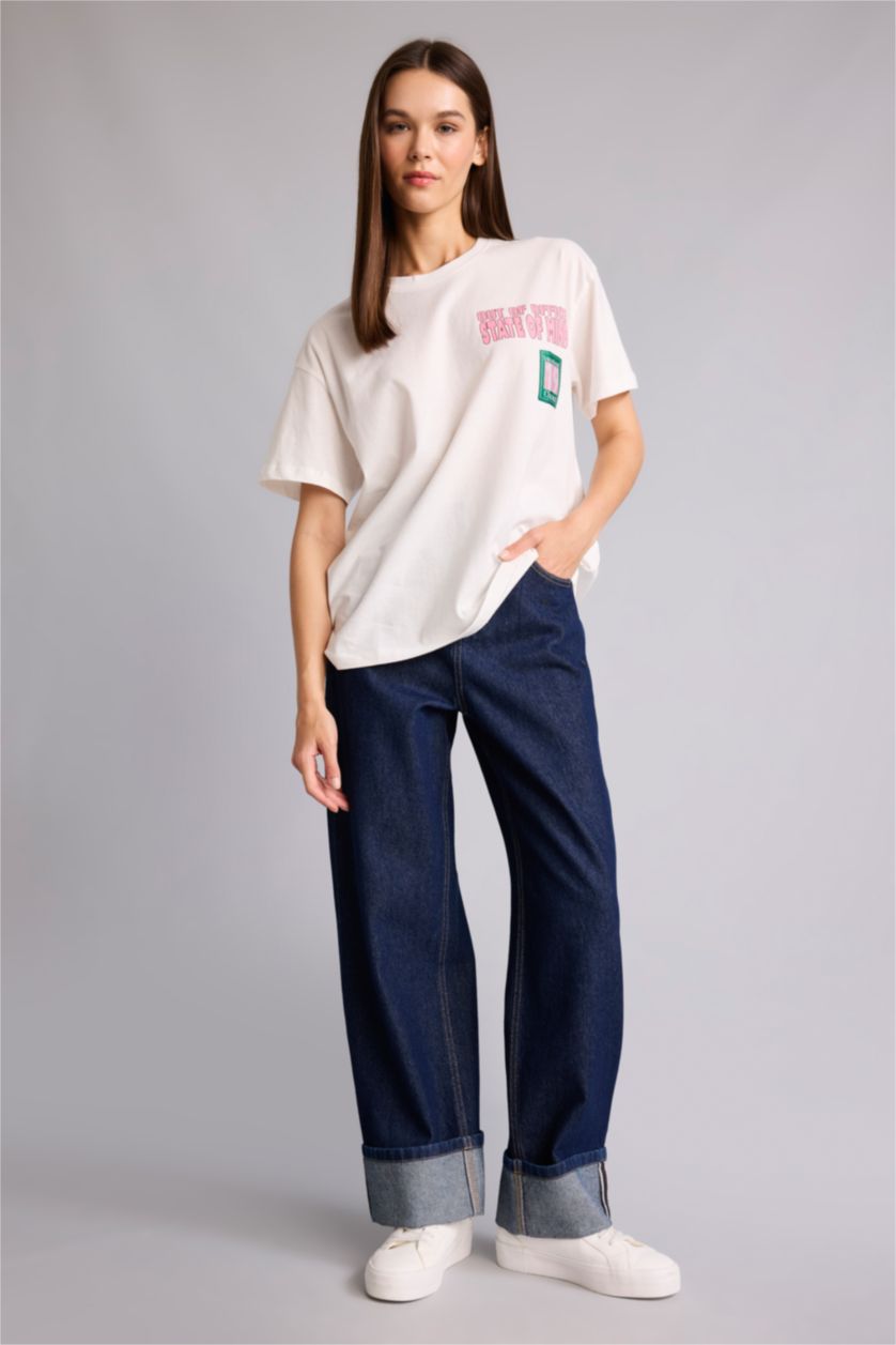 WOMAN White Oversize Fit Short Sleeve T-Shirt