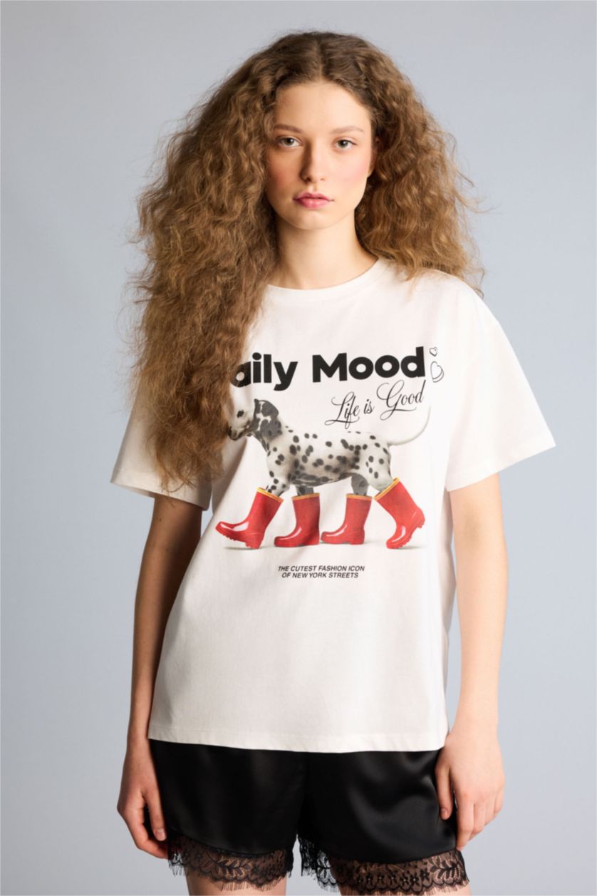 Kadın Kırık Beyaz Oversize Baskılı Tişört