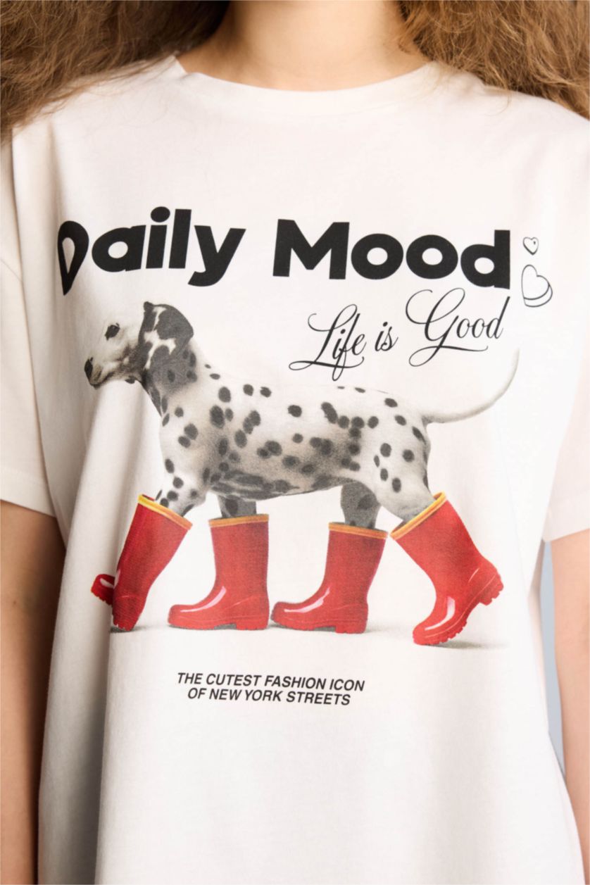 Kadın Kırık Beyaz Oversize Baskılı Tişört