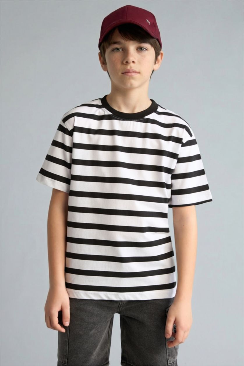 Erkek Çocuk - Genç Erkek Siyah New Regular Fit Kısa kollu Desenli Tişört Erkek Çocuk