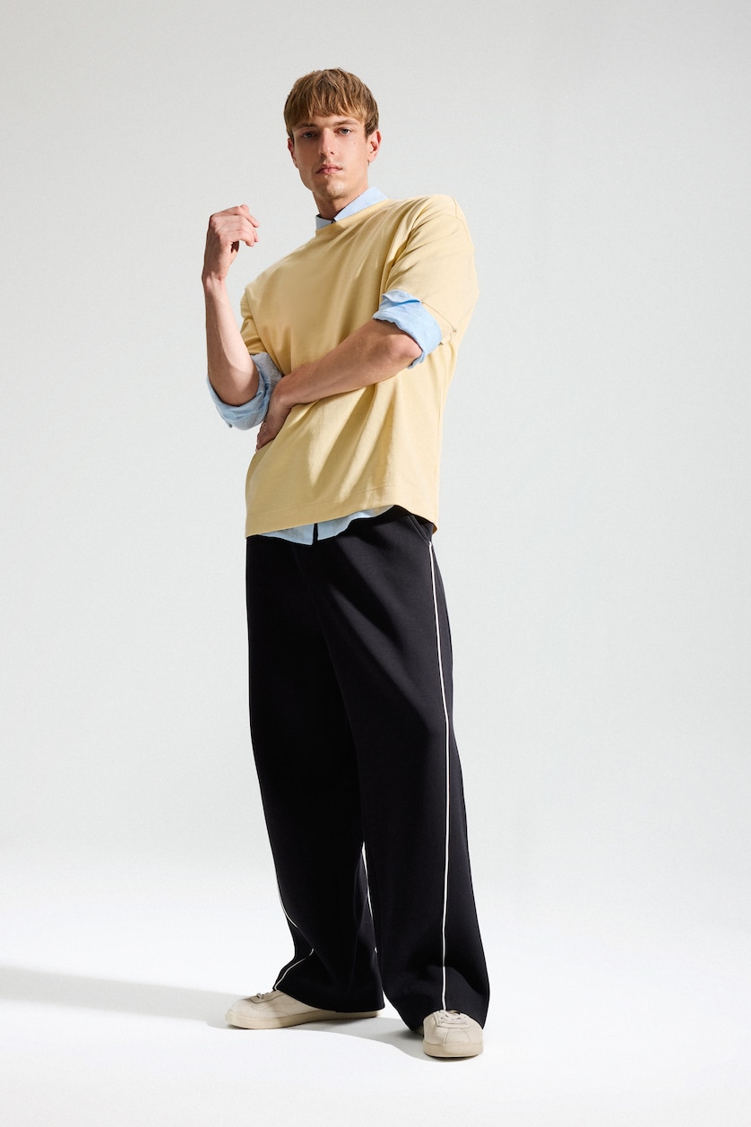 MAN Black Balloon Fit Trousers