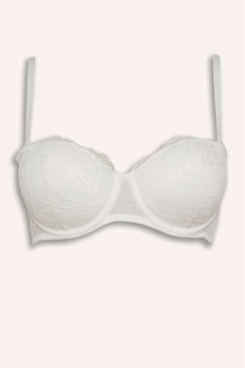 Woman Ecru Lace Covered Underwired Bra