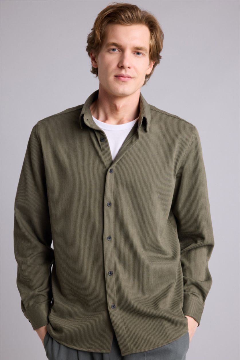 Man Light Khaki قميص ردن طويل قصة عادية وياخة بولو