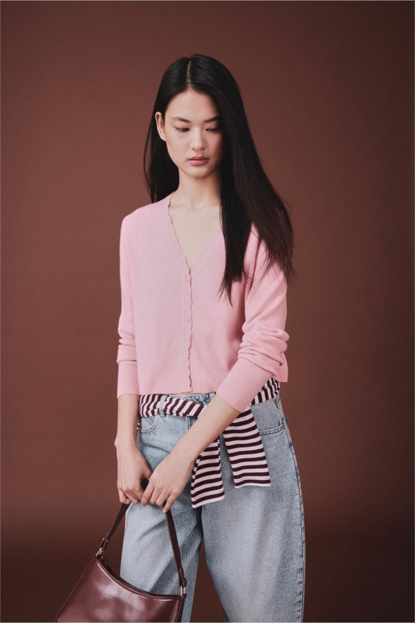 Woman Light Pink Regular Fit Cardigan