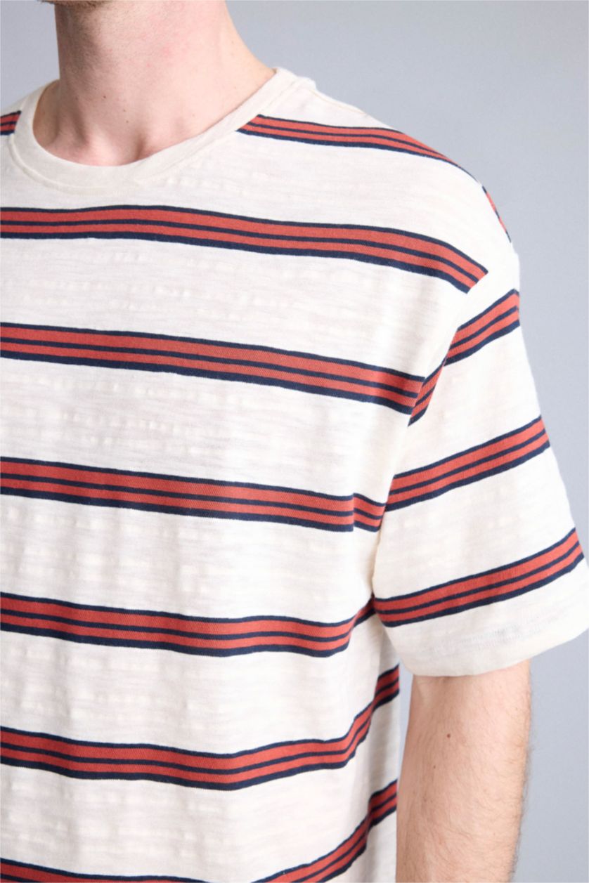 Man Bordeaux Boxy Fit Short Sleeve T-Shirt