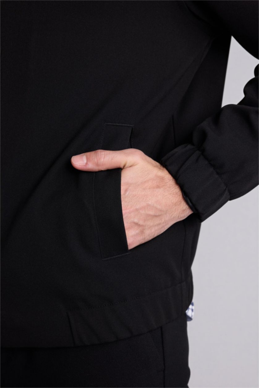 Erkek Siyah Regular Fıt Polo Yaka Astarlı Fermuarlı Mont