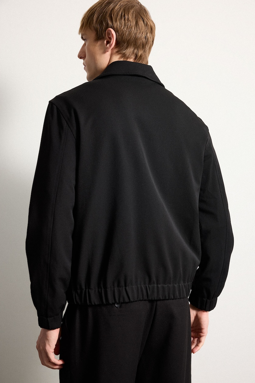 Men Black Regular Fit Lined Puffer Jacket