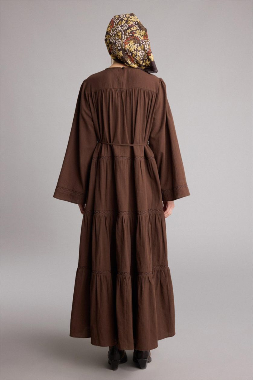 نساء بني Manuka x Defacto Crew Neck Crinkle Fabric Dress