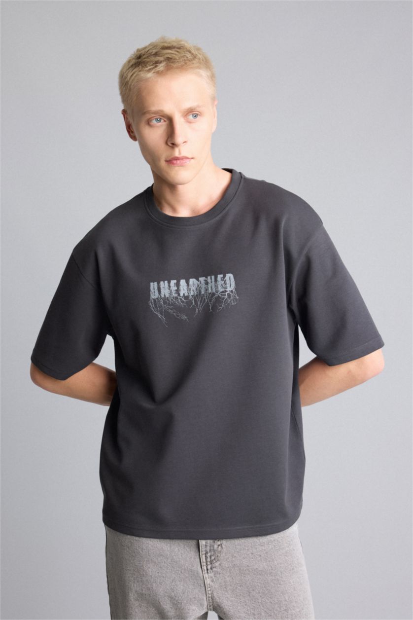 Ерлер Қою Сұр Boxy Fit футболка
